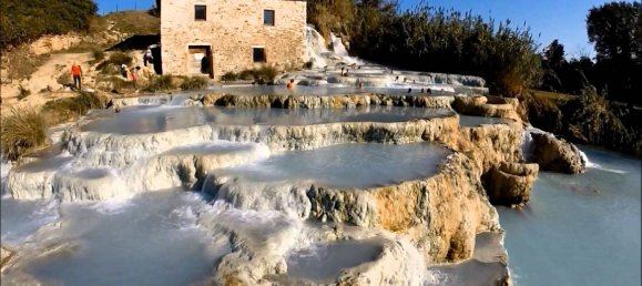 Studio in Semproniano, Italy No. 251232 5