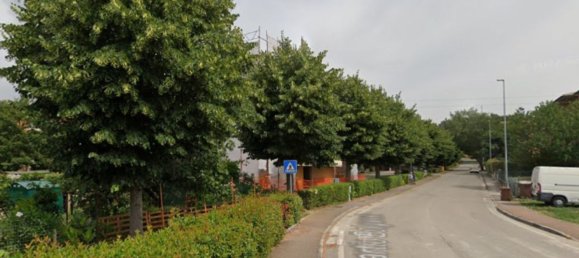 4 bedrooms Apartment in Marsciano, Italy No. 324199 9