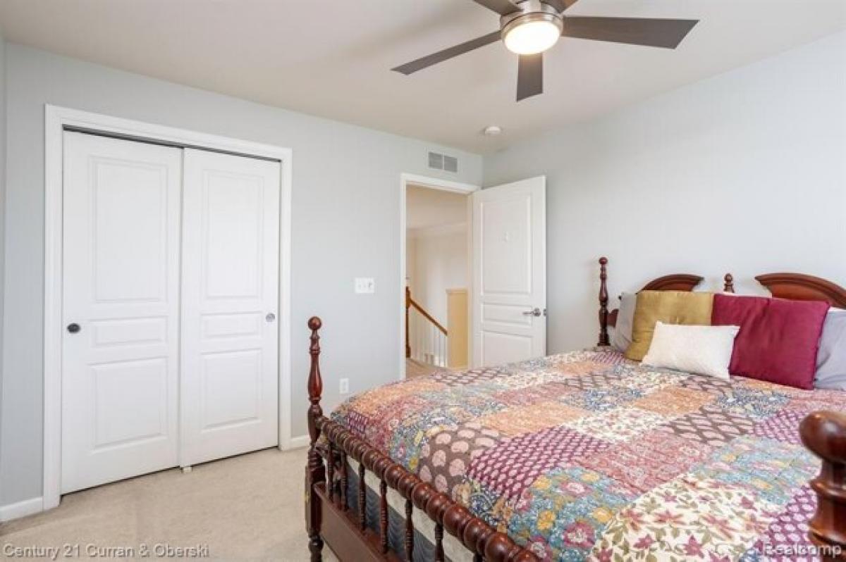 5 bedrooms House in Canton, USA No. 391332