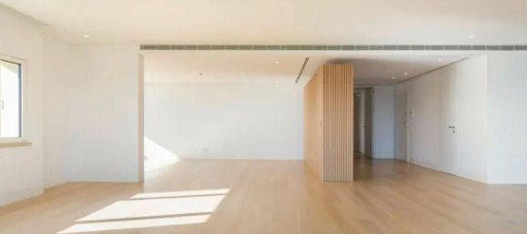 4 bedrooms Apartment in Cascais, Portugal No. 96542 4