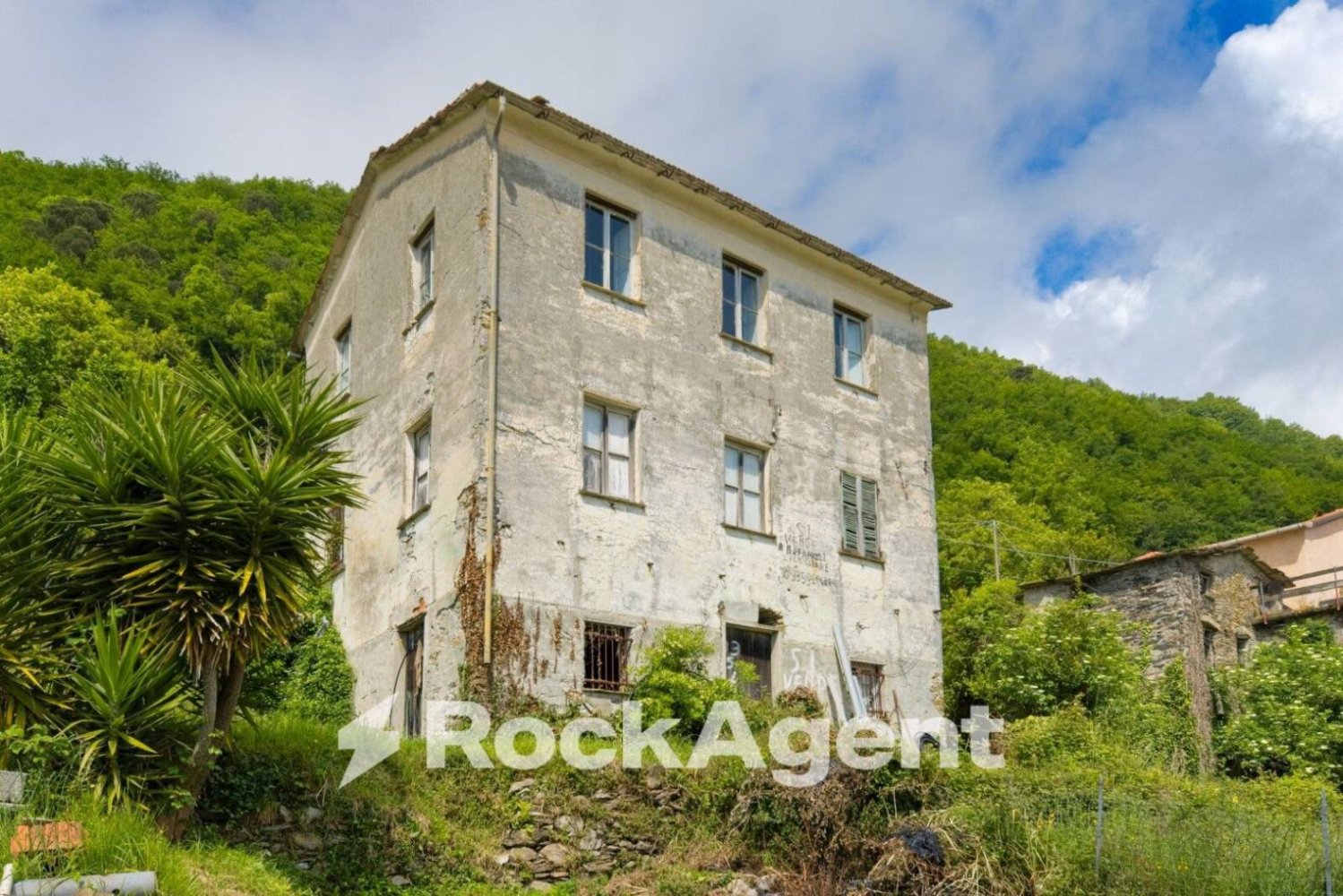 Casa T4 em San Colombano Certenoli, Italy N.º 266677