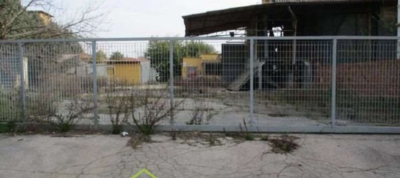 Armazém em Montelupo Fiorentino, Italy 2435 m² N.º 334707 12