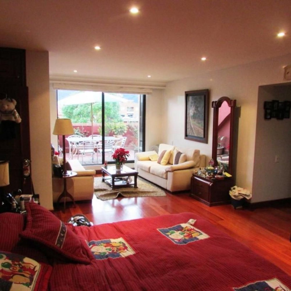 5 bedrooms House in Bogota, Colombia No. 11016