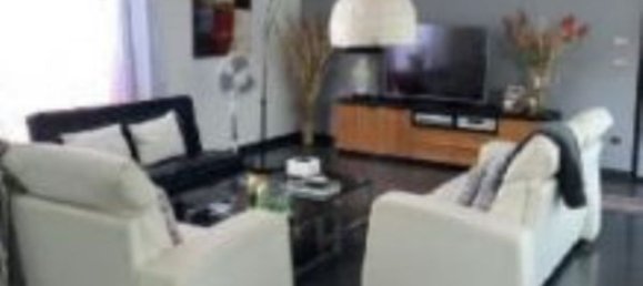 8 rooms Villa in Limbiate, Italy No. 6233 14