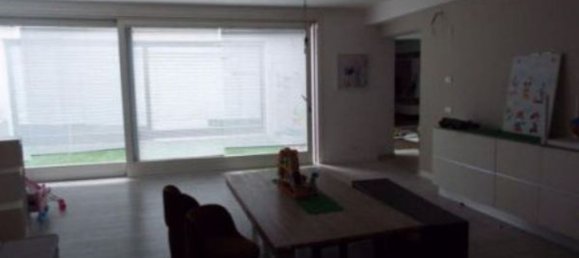 8 rooms Villa in Limbiate, Italy No. 6233 12