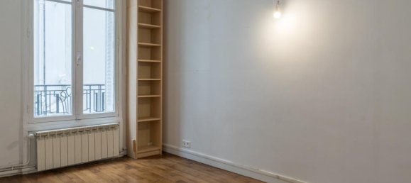 3 bedrooms Apartment in Paris, France No. 151247 4