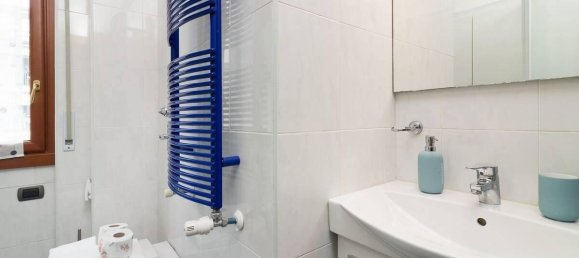 2غرفة شقة في Rho, Italy رقم 130791 19