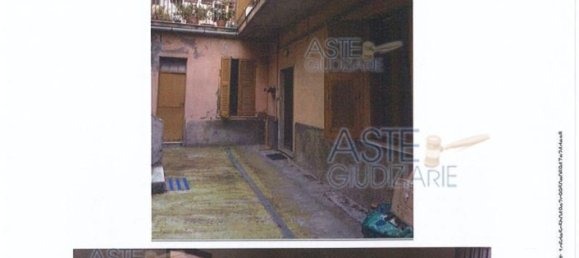 7 bedrooms Apartment in Genoa, Italy No. 335722 2