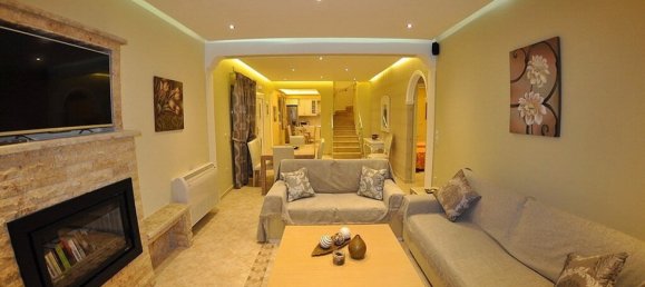 3 bedrooms Villa in Corfu, Greece No. 1514 3