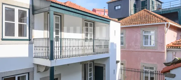 5 bedrooms House in Porto, Portugal No. 120131 4