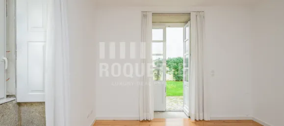 5 bedrooms House in Porto, Portugal No. 120131 12