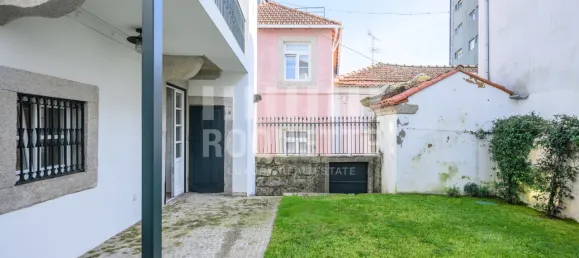 5 bedrooms House in Porto, Portugal No. 120131 33