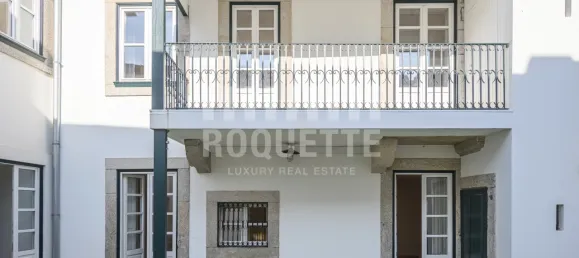 5 bedrooms House in Porto, Portugal No. 120131 2