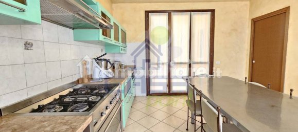 3 bedrooms Villa in Lonato del Garda, Italy No. 279133 9