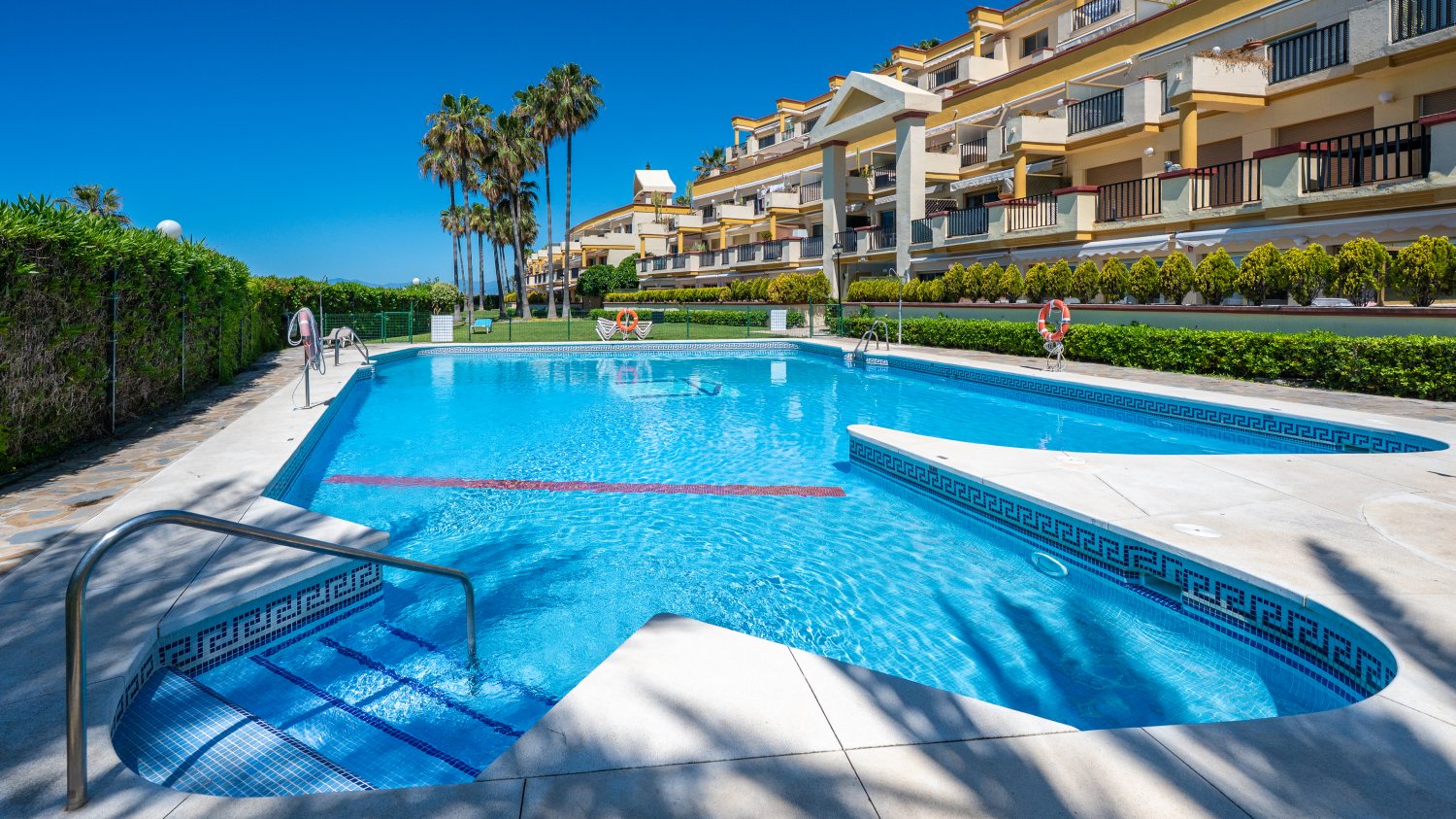 1 bedroom Apartment in Marbella, Spain No. 233010