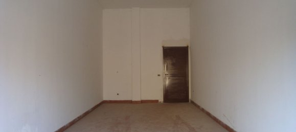 Гараж 36м² в Риньяно Фламинио, Италия № 144345 2