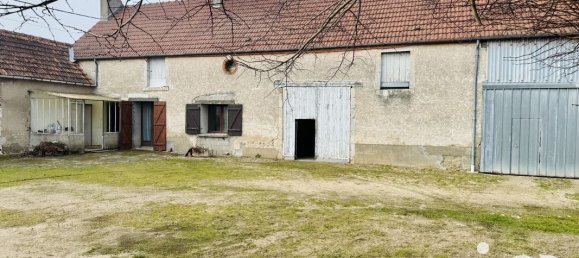 4-Zimmer Haus in Clery-Saint-Andre, France, Nr. 327633 3