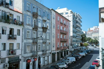 5 chambres Duplex à Lisbon, Portugal No. 12745