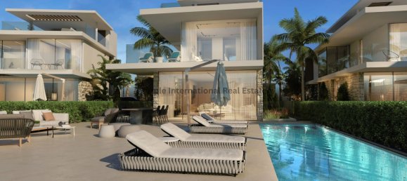 5 bedrooms Villa in Paralimni, Cyprus No. 5204 5