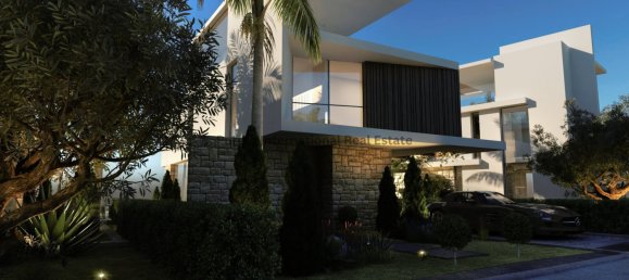 5 bedrooms Villa in Paralimni, Cyprus No. 5204 13