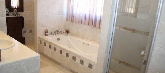 5 Schlafzimmer Haus in Estepona, Spain, Nr. 148748 18