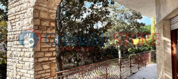 Villa de 7 habitaciónes en Lizzanello, Italy No. 53412 15