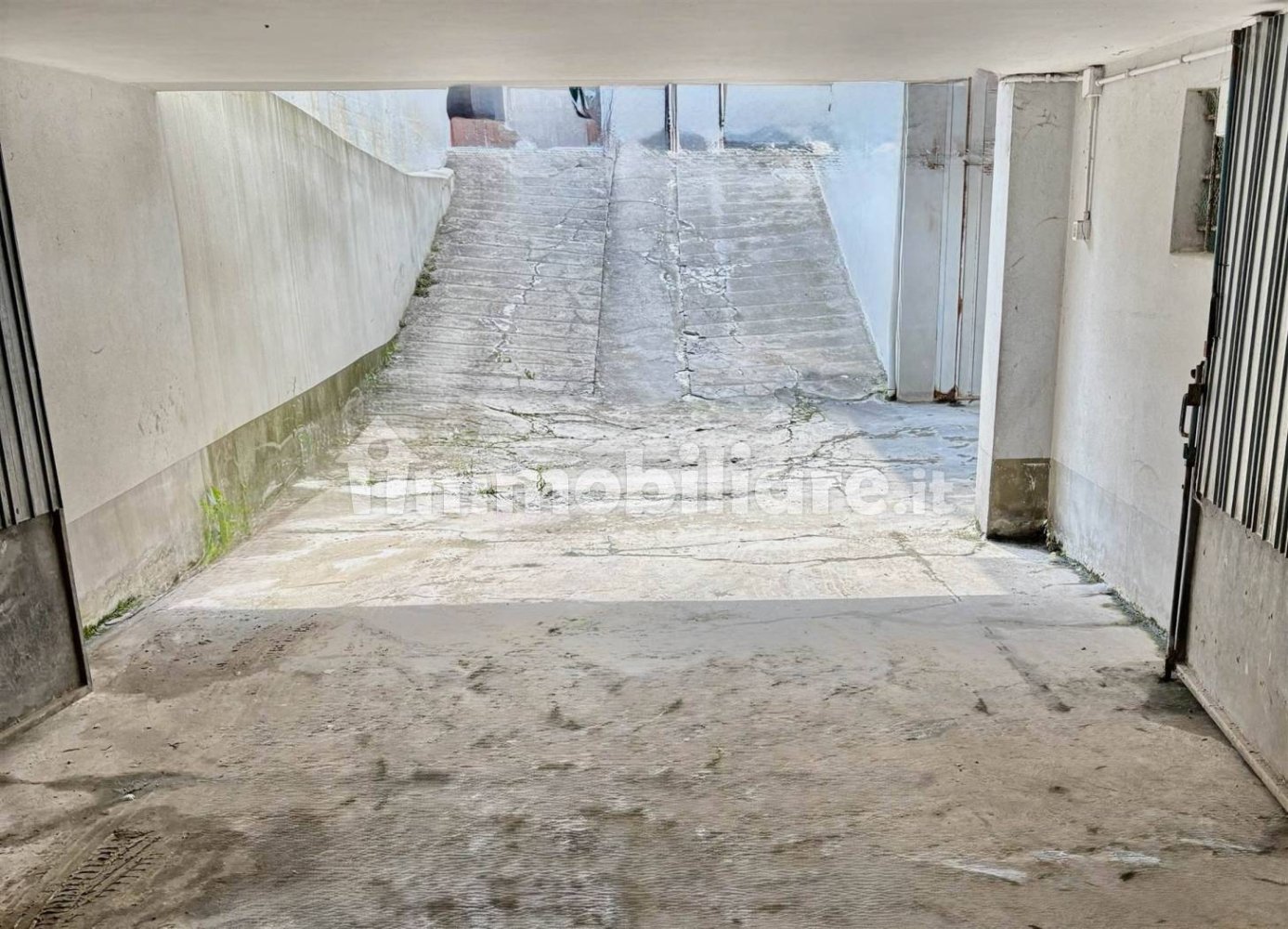 100m² Garage in Chioggia, Italy No. 380616