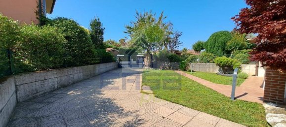 3 غرف نوم فيلا في Malagnino, Italy رقم 273555 20