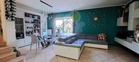 3 غرف نوم فيلا في Malagnino, Italy رقم 273555 2