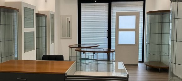 50m² Commercial property in Syracuse, Italy No. 343397 7