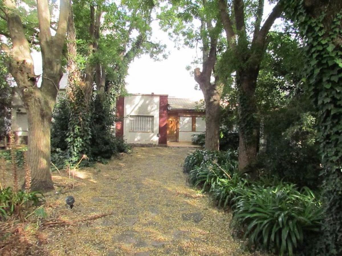 3 bedrooms House in Mar del Plata, Argentina No. 76968