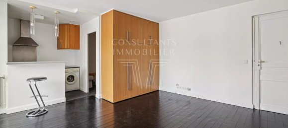 5 bedrooms Apartment in Paris, France No. 346383 12