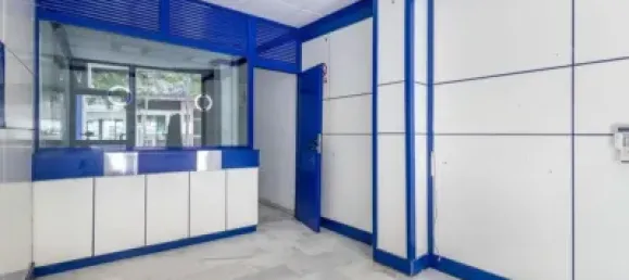 Propiedad comercial en Granada, Spain 105 m² No. 147680 3