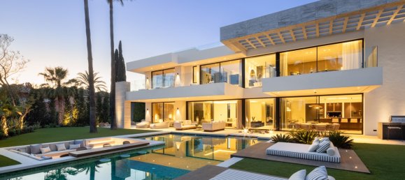 6 bedrooms Villa in Marbella, Spain No. 110297 28