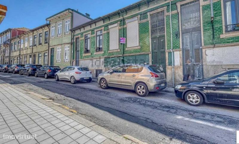 6 bedrooms House in Porto, Portugal No. 246318