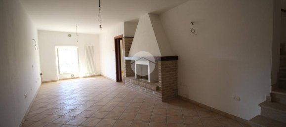 Apartamento T2 em Colli al Metauro, Italy N.º 146199 5
