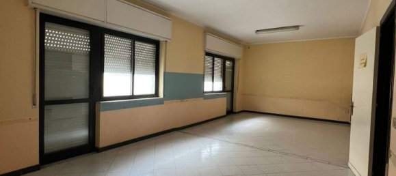 140m² Office in Nola, Italy No. 85669 2