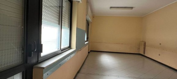 140m² Office in Nola, Italy No. 85669 3