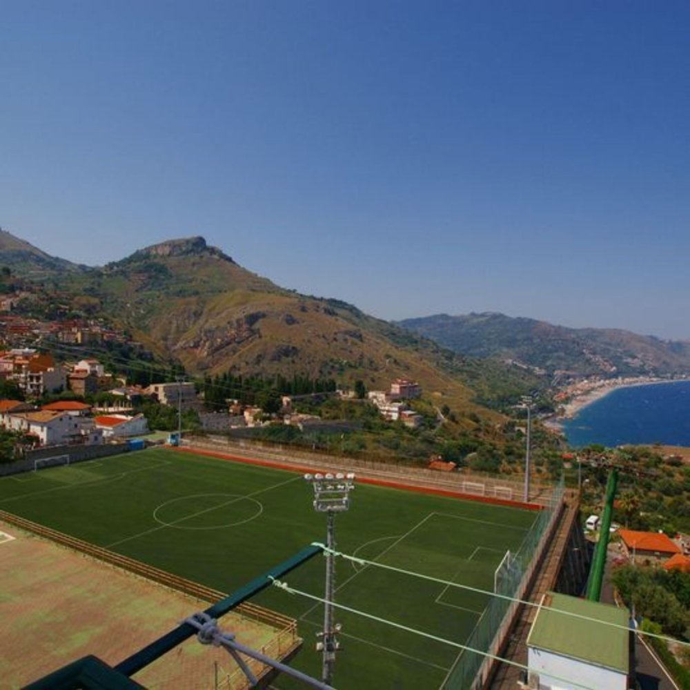 4 rooms House in Taormina, Italy No. 251265