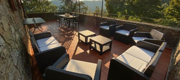 10 rooms House in Lisciano Niccone, Italy No. 58026 9