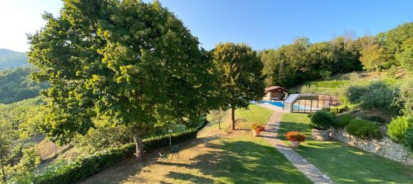 10 rooms House in Lisciano Niccone, Italy No. 58026 12