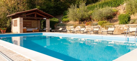 10 rooms House in Lisciano Niccone, Italy No. 58026 46