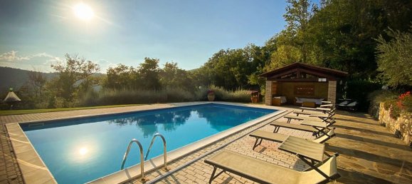 10 rooms House in Lisciano Niccone, Italy No. 58026 5