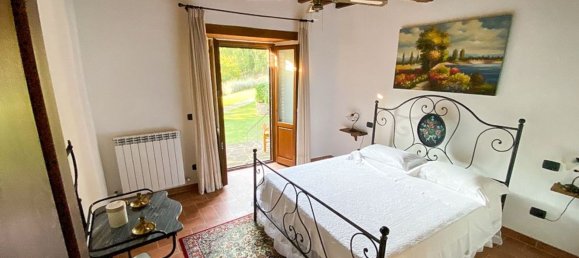 10 rooms House in Lisciano Niccone, Italy No. 58026 19
