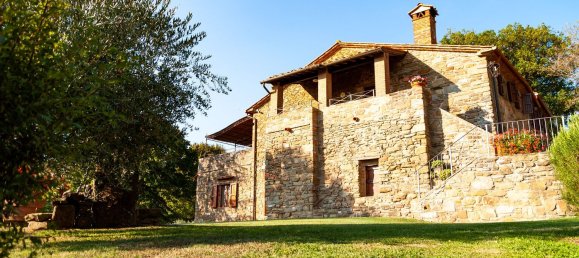 10 rooms House in Lisciano Niccone, Italy No. 58026 4