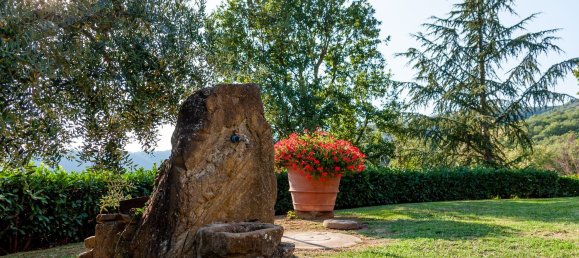 10 rooms House in Lisciano Niccone, Italy No. 58026 41