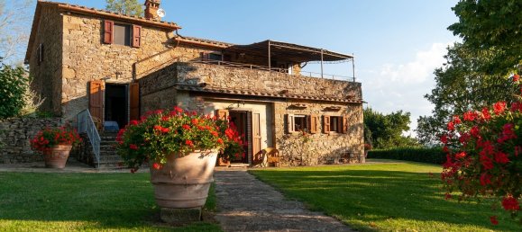 10 rooms House in Lisciano Niccone, Italy No. 58026 2