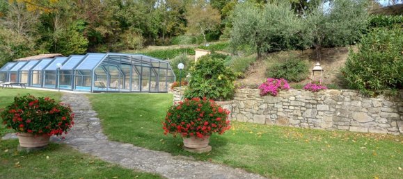10 rooms House in Lisciano Niccone, Italy No. 58026 29