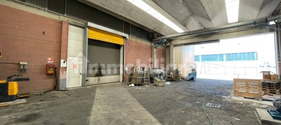 Склад с 4 комнатами в Гарбаньяте Миланезе, Италия № 81510 21