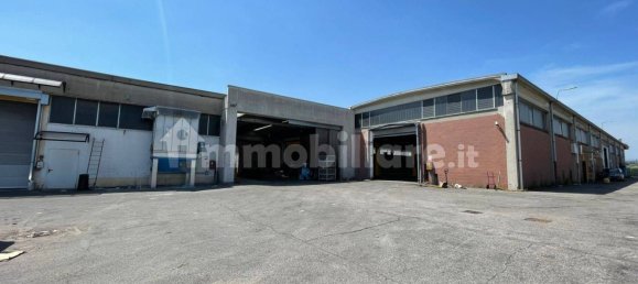 Склад с 4 комнатами в Гарбаньяте Миланезе, Италия № 81510 11